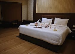 Shubhim Hotel & Resort