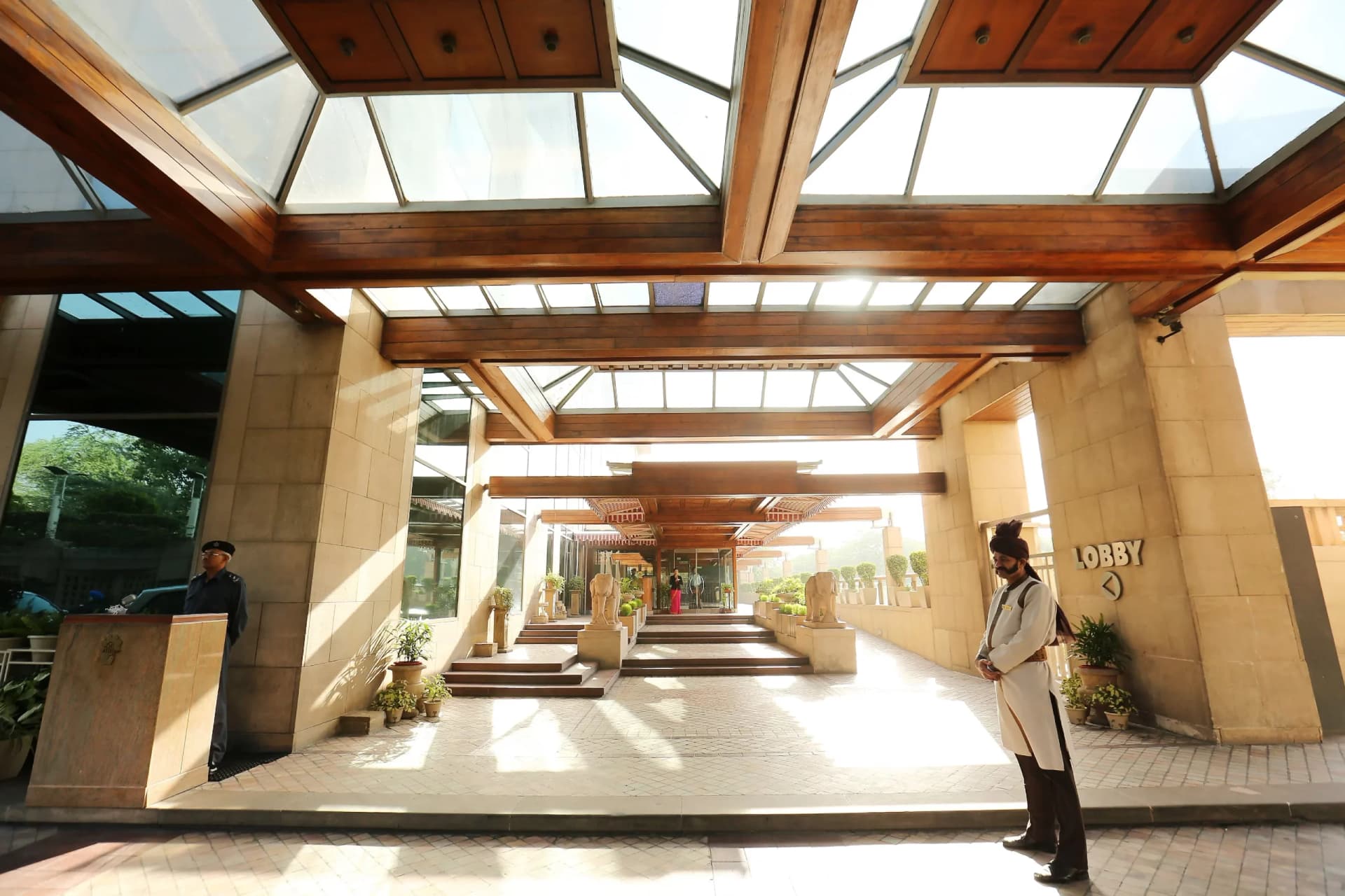 Jaypee Vasant Continental Hotel