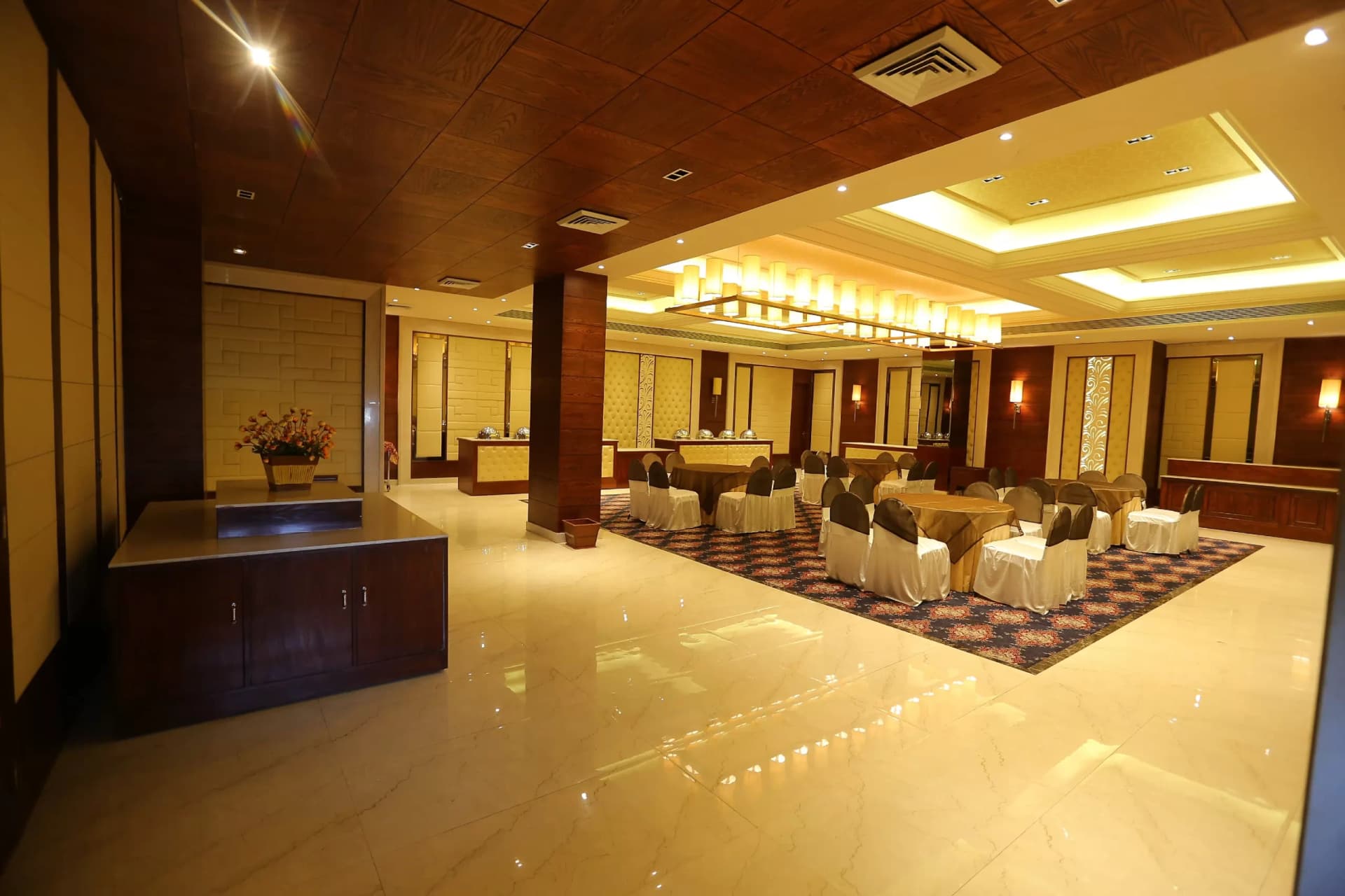 Hotel President New Court