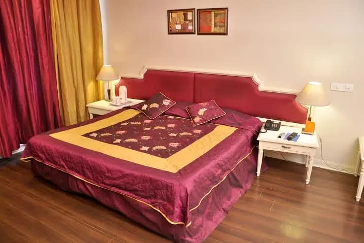 Hotel President New Court