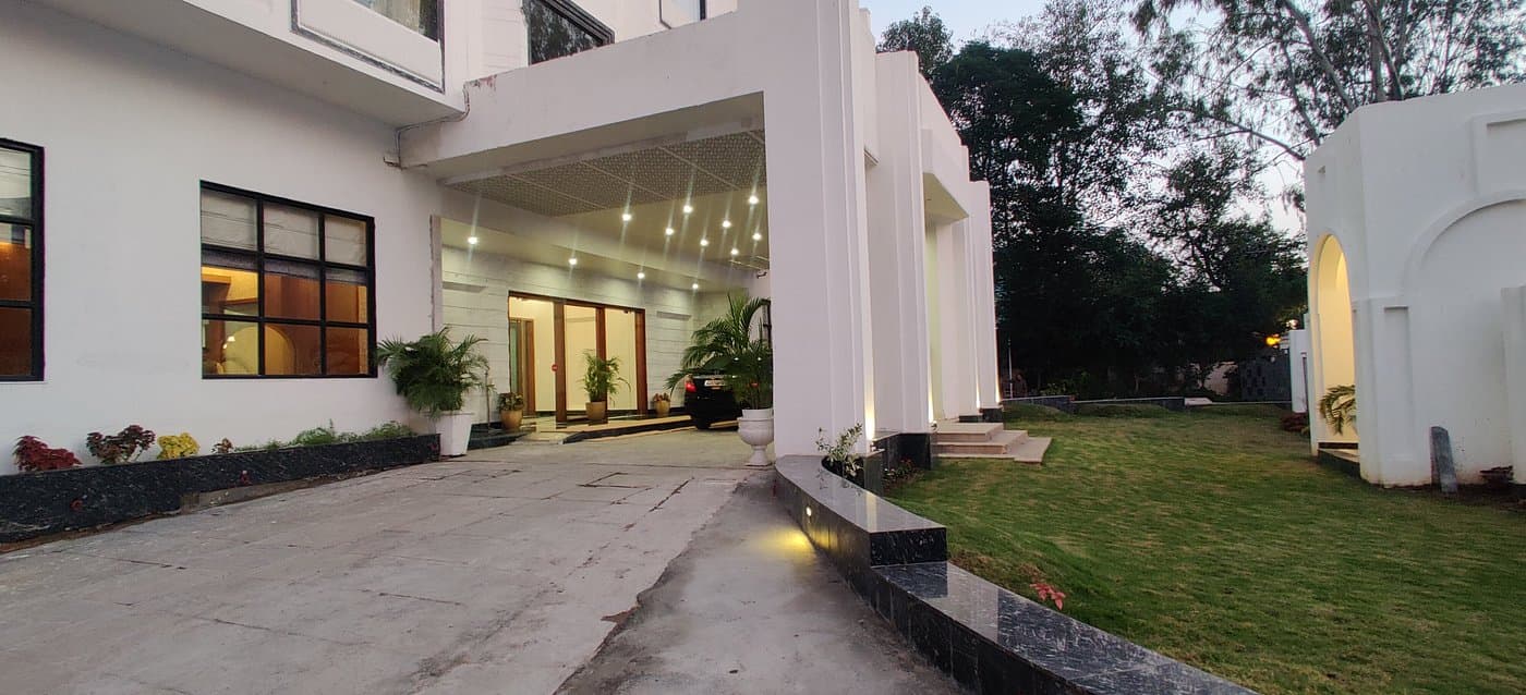 Radiant Globus Hotels & Resorts
