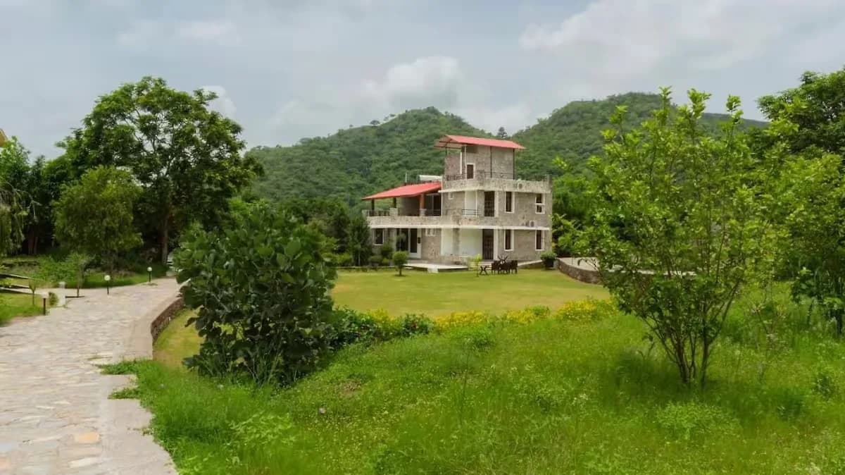 The Riverside Estate