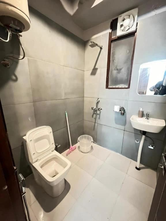 Apna Homes Stay & Hotel I Gurugram I Sector-71