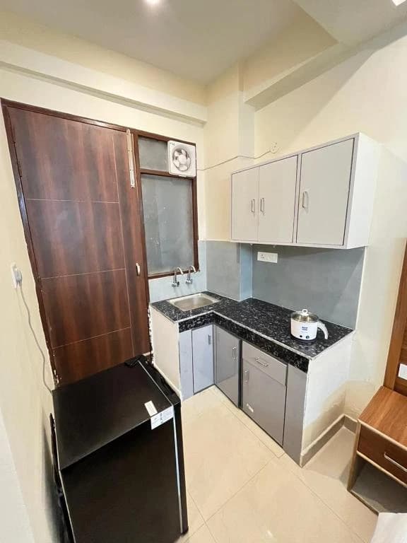 Apna Homes Stay & Hotel I Gurugram I Sector-71