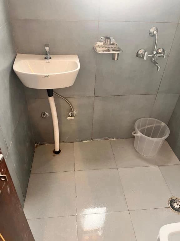 Apna Homes Stay & Hotel I Gurugram I Sector-71