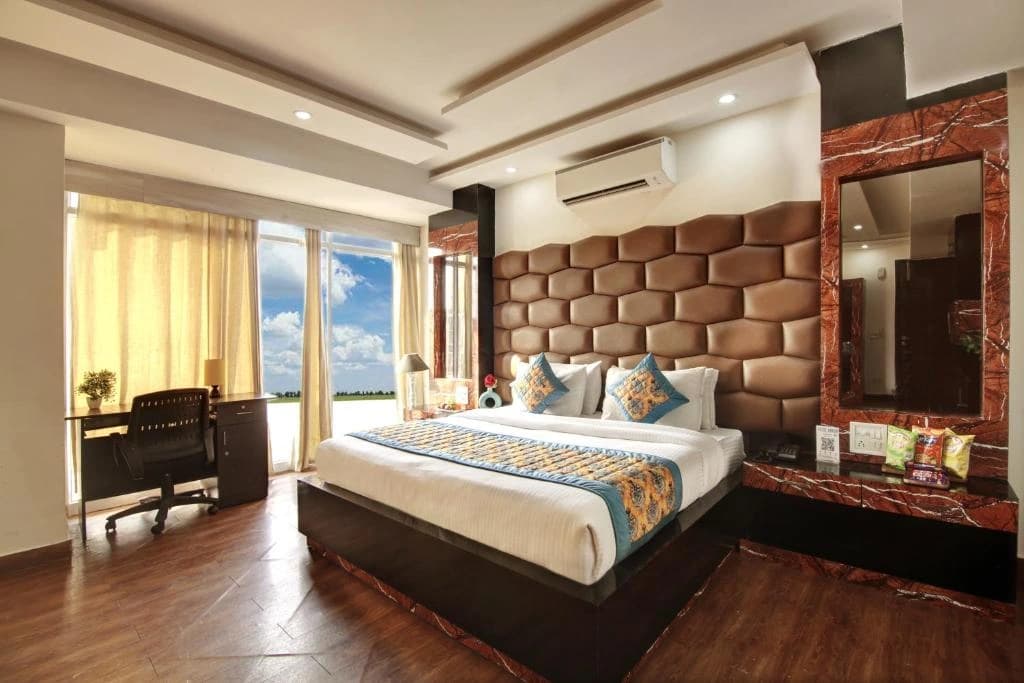 Hotel Grand Manor
