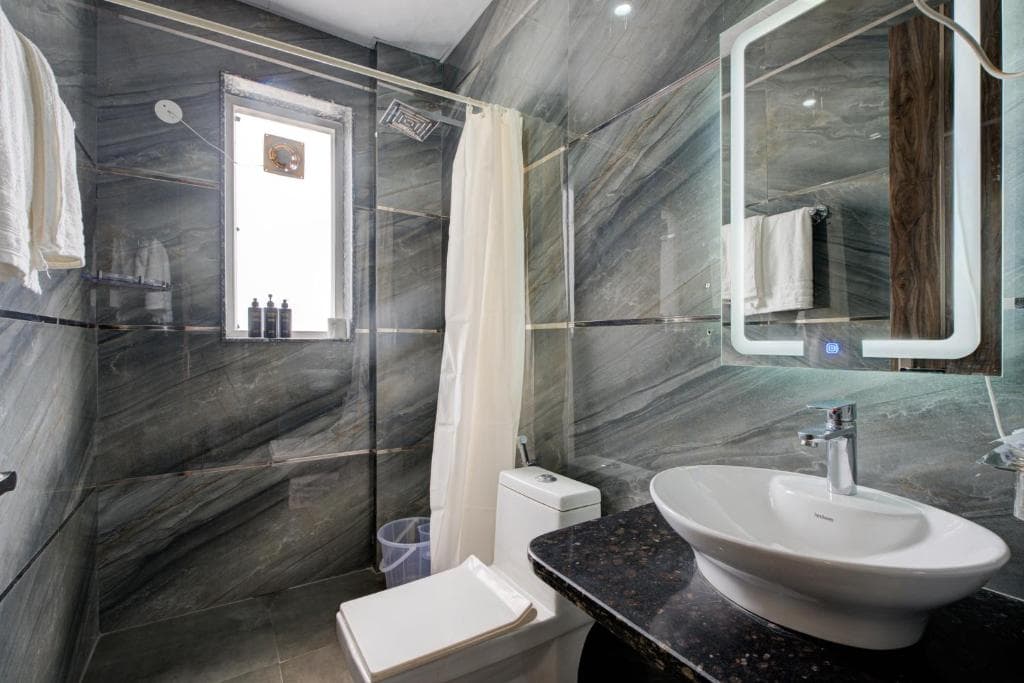 The Empire Studioz Golf Course Road Gurgaon