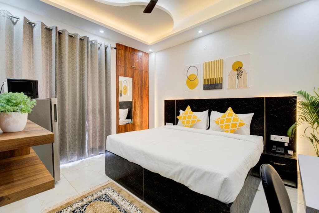 The Empire Studioz Golf Course Road Gurgaon