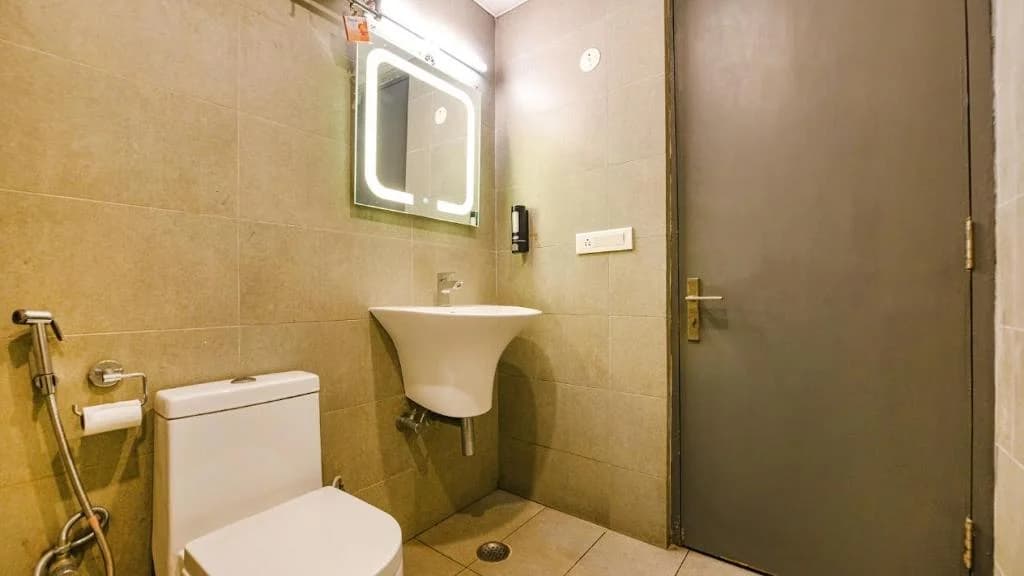 One Hotel-Golf Course Road