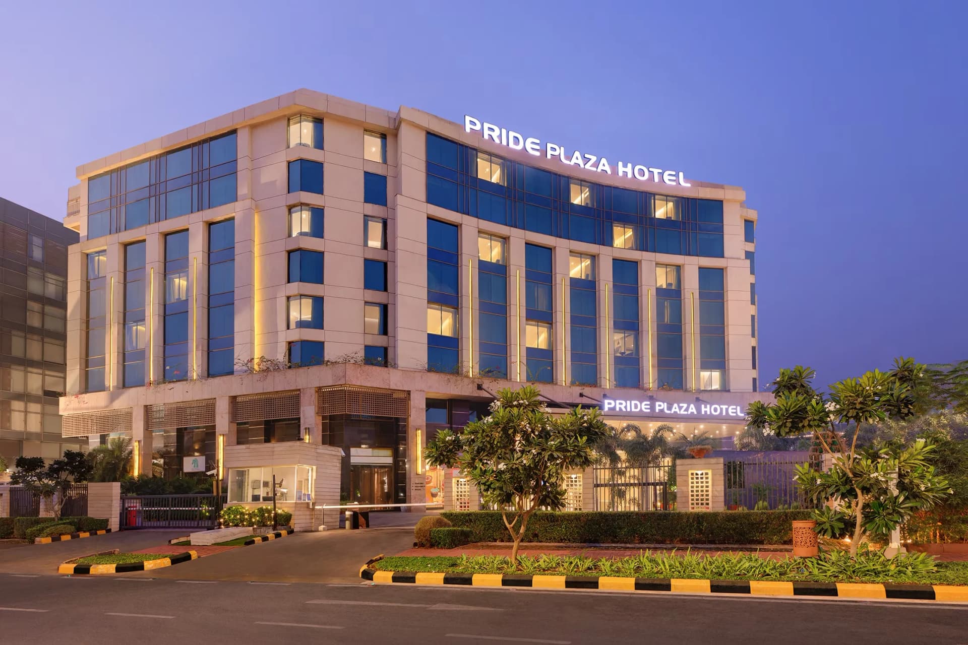 Hotel Pride Plaza