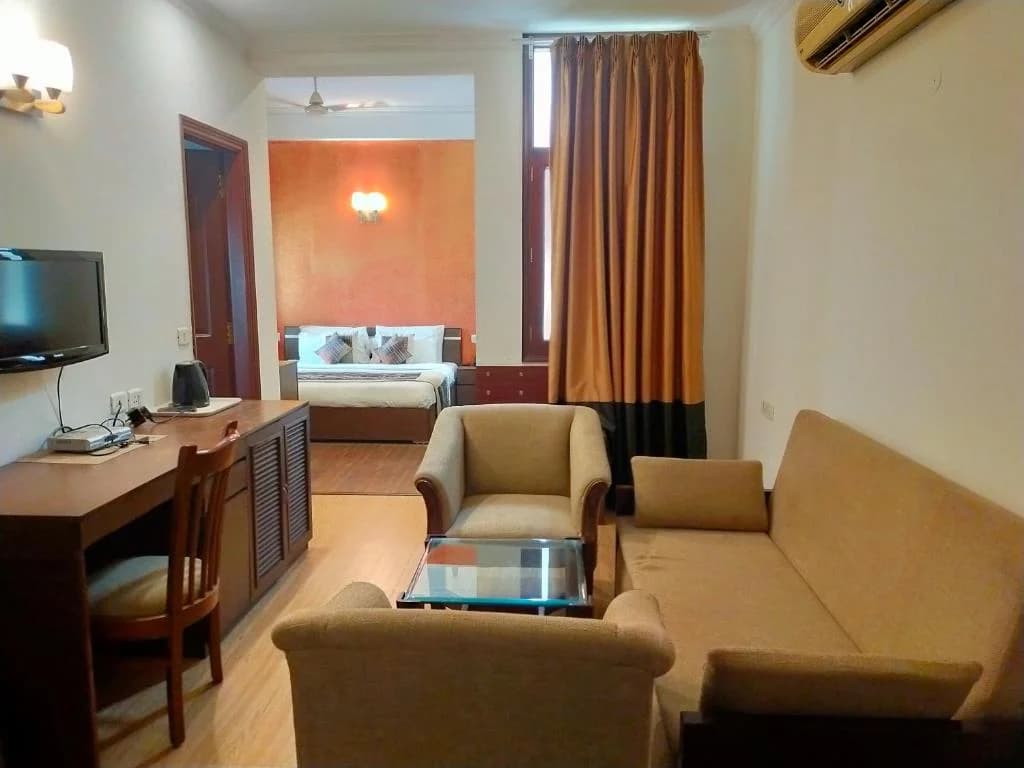 Hotel Amisa Golf Course Road MG Road