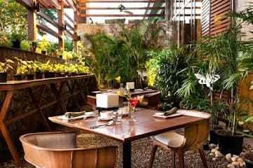 FIO - Cookhouse &amp; Bar