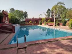 Surjivan Resort