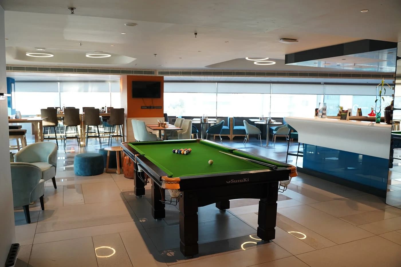 Holiday Inn Express & Suites