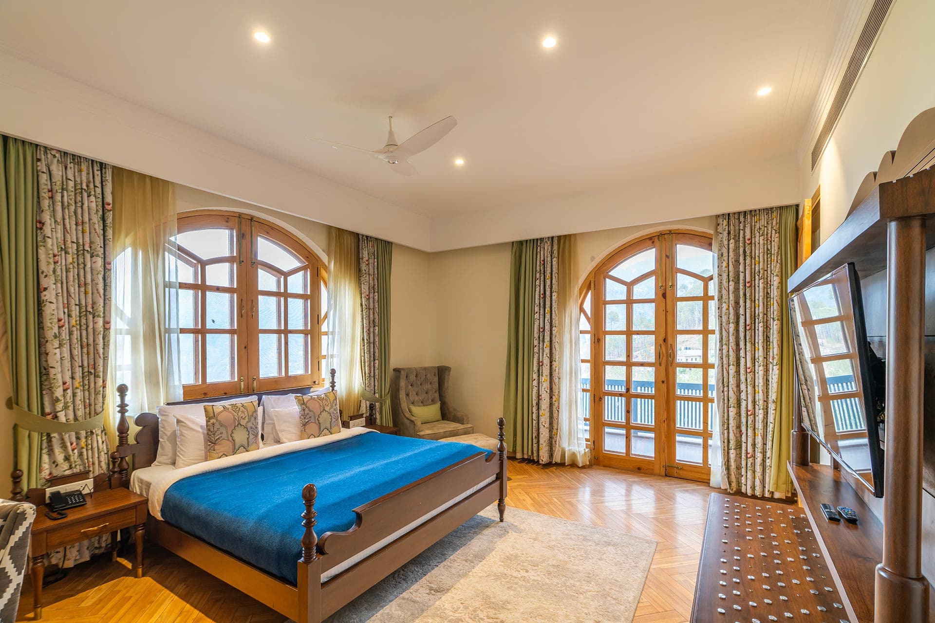 StayVista at Sylvana Villas in Dharampur | 9 BHK Luxury Holiday Home (Kasauli)