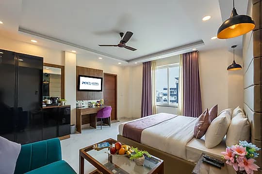 PK BOUTIQUE HOTEL (Noida)