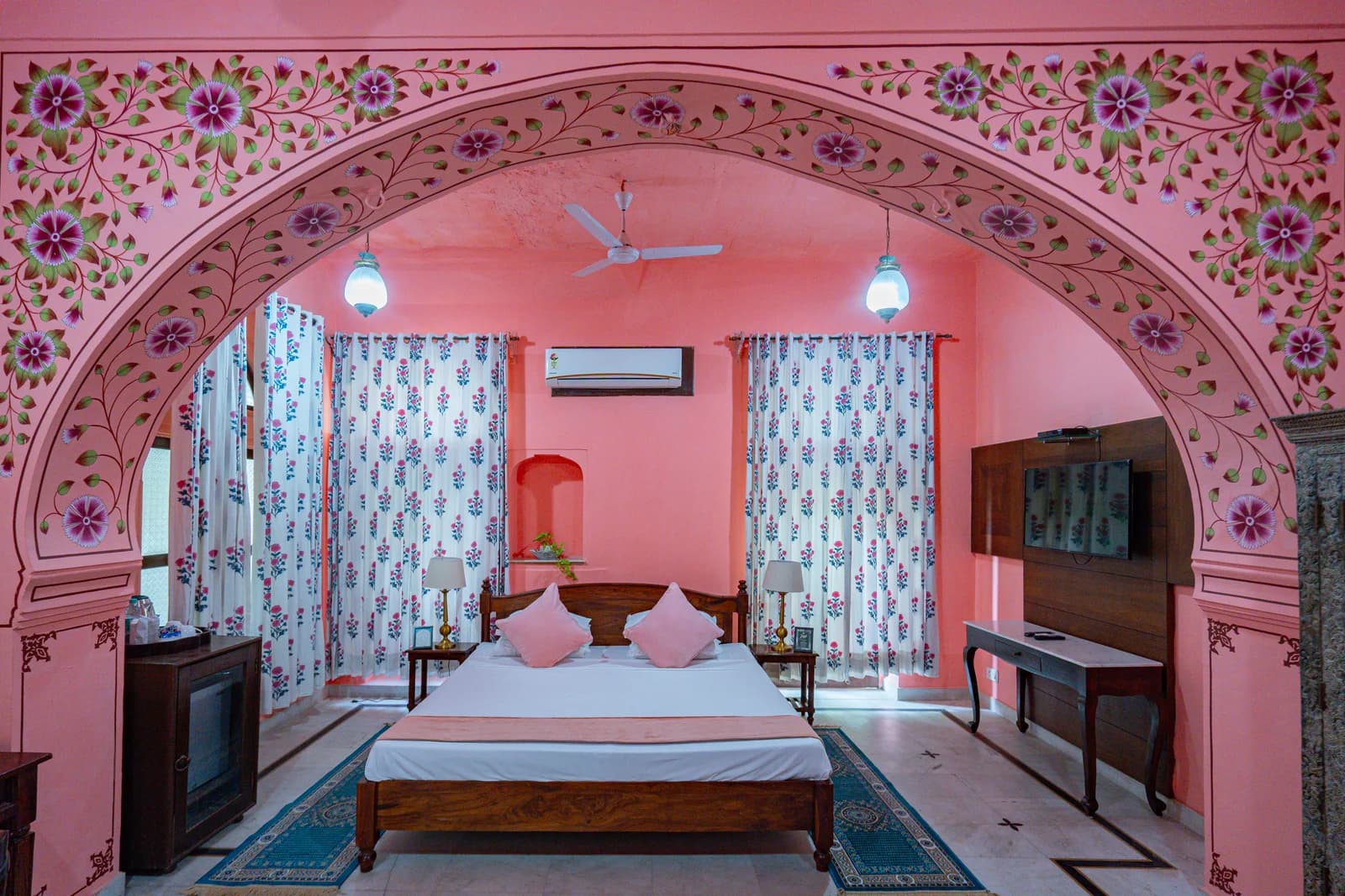 Diggi Palace – A Heritage Hotel