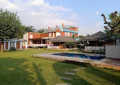 Amrit Van Resort