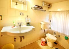 Jaipur Inn