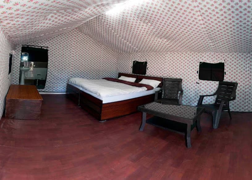 Jungle Stays Camp Retreat (Chail)