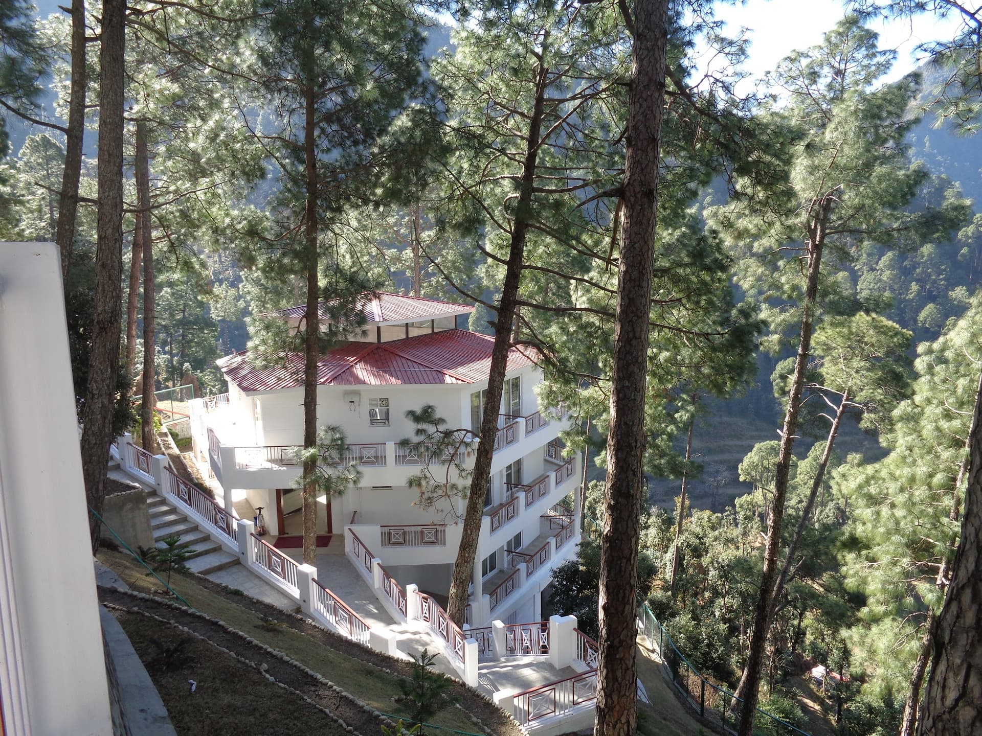 Himalayan Splendour Resort (Rautu Ki Beli)