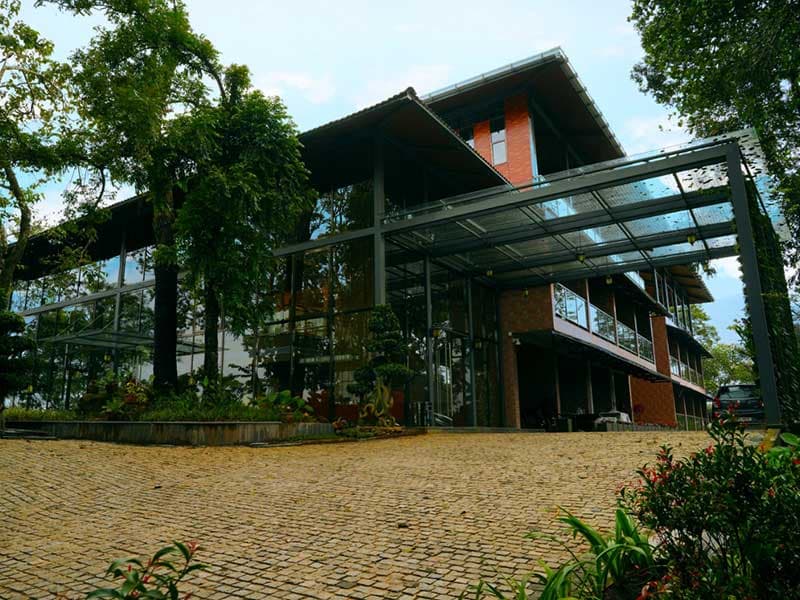 Elephant Passage Resort (Anachal)