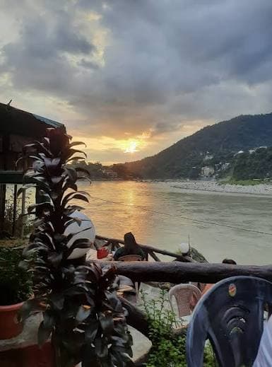 Freedom Cafe (Rishikesh)