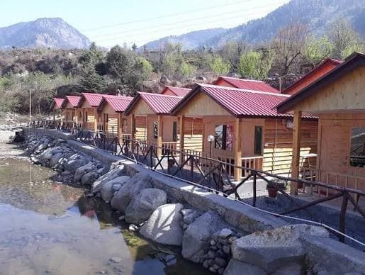 Hotel Shivalaya Retreat & Huts