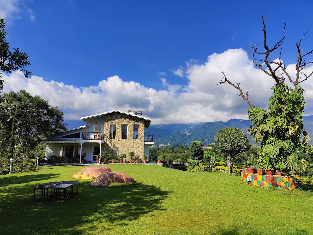 Sunny Stays (Dehradun)