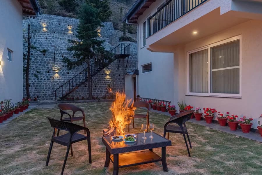 Twin Chalets | 4-BHK Pet-friendly Escape With Valley-facing lawn, Terrace & 2 Living Rooms