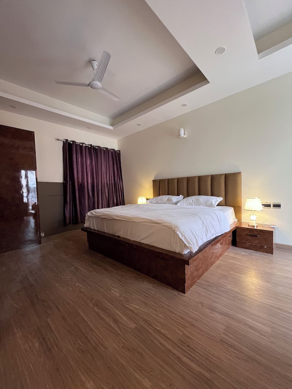 Vrinda haven Elegant Villa Near Major Temples | Peaceful Stay | pet friendly
