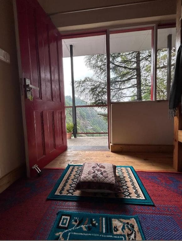 Jabarkhet Trekker’s Lodge (Mussoorie)