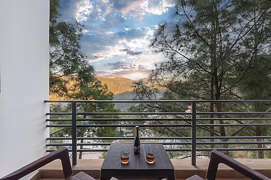 Kasauli Crest Hills