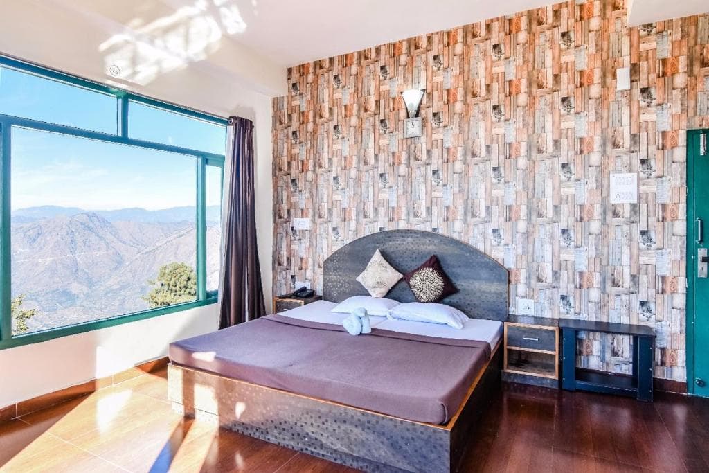 Trimurti Pine Valley resort naldehra shimla