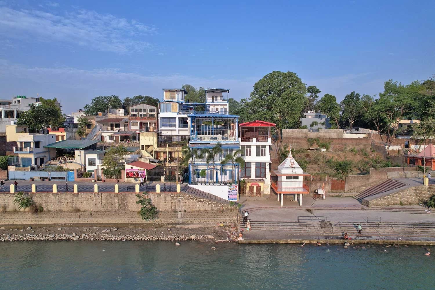 The Neeraj Ganga Cottages with Ganga Ghat Access (Rishikesh)