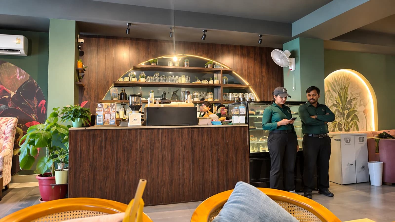 The Leaf - Cafe and Brew