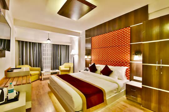 DLS Hillcrest Resort