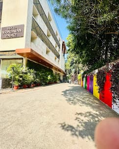 Hotel Vrindavan Palace