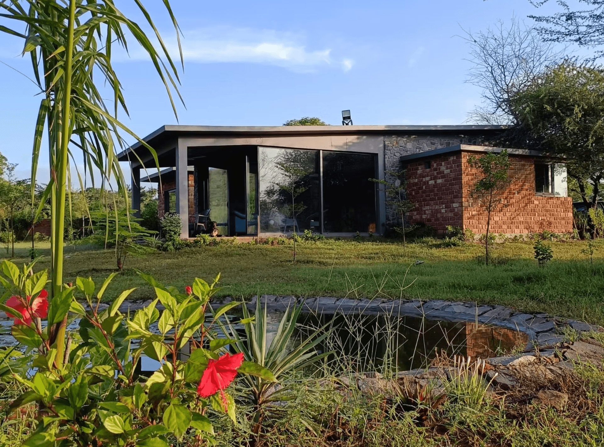 Aravallis - Pet-Friendly Stone Villa (Gurgaon)