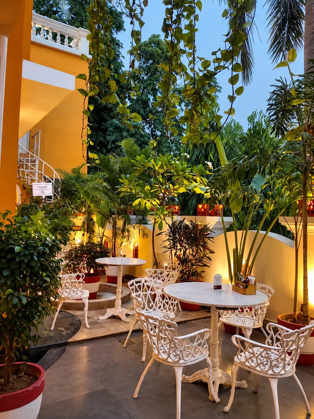 Roastery Coffee House | Gomti Nagar (Lucknow)