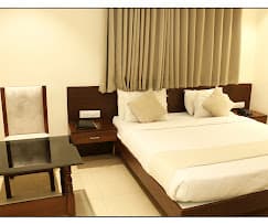 Hotel Vrindavan Palace