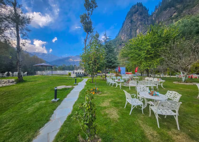 The Allure Grand Resort (Manali)