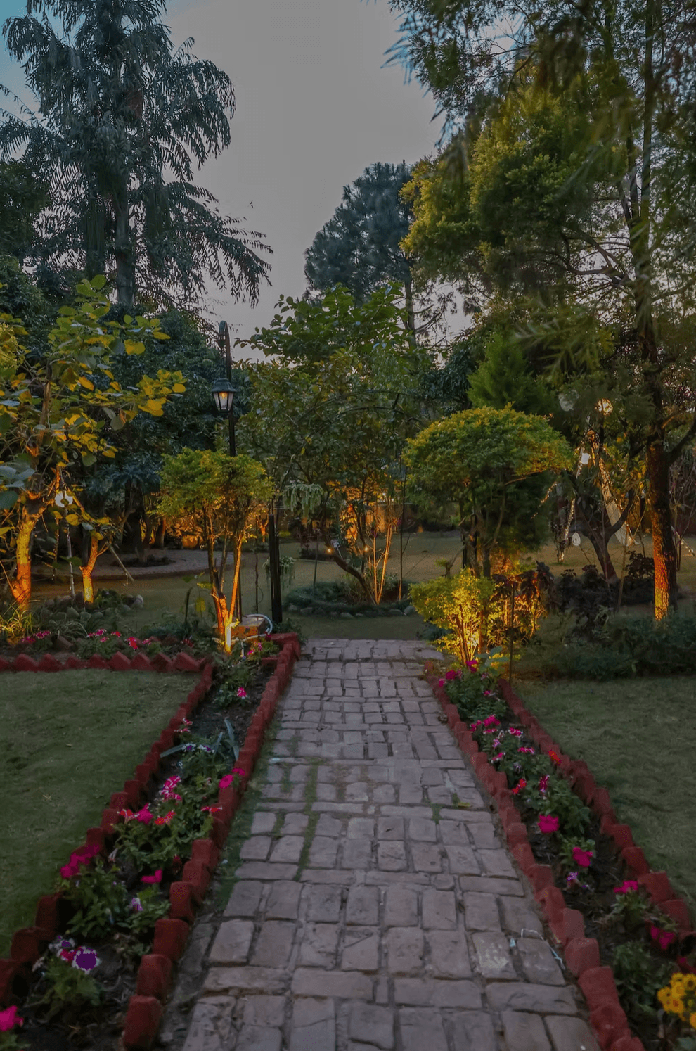 Barefoot House (Mussoorie)