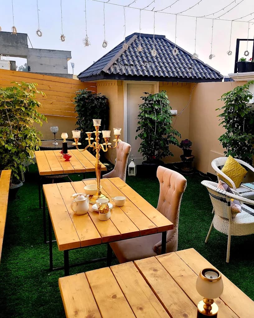 Victorian Elegance - Luxury Stays Amritsar