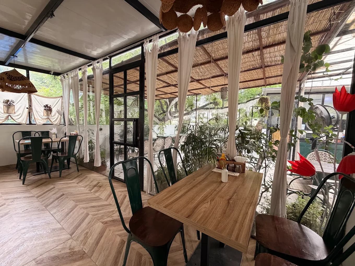 Cafe Saka (New Delhi)