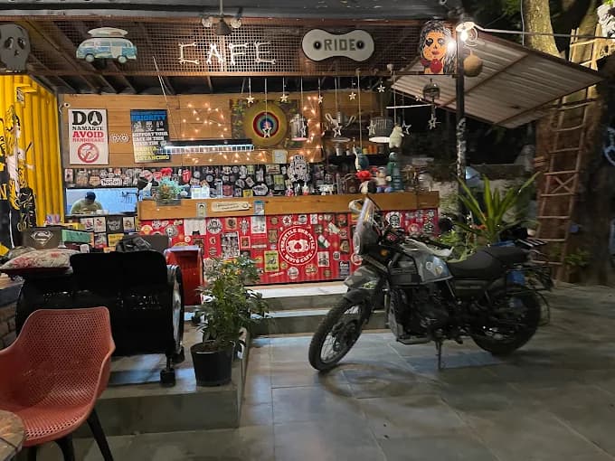 TORQUE TALES MOTO CAFE (Dehradun)