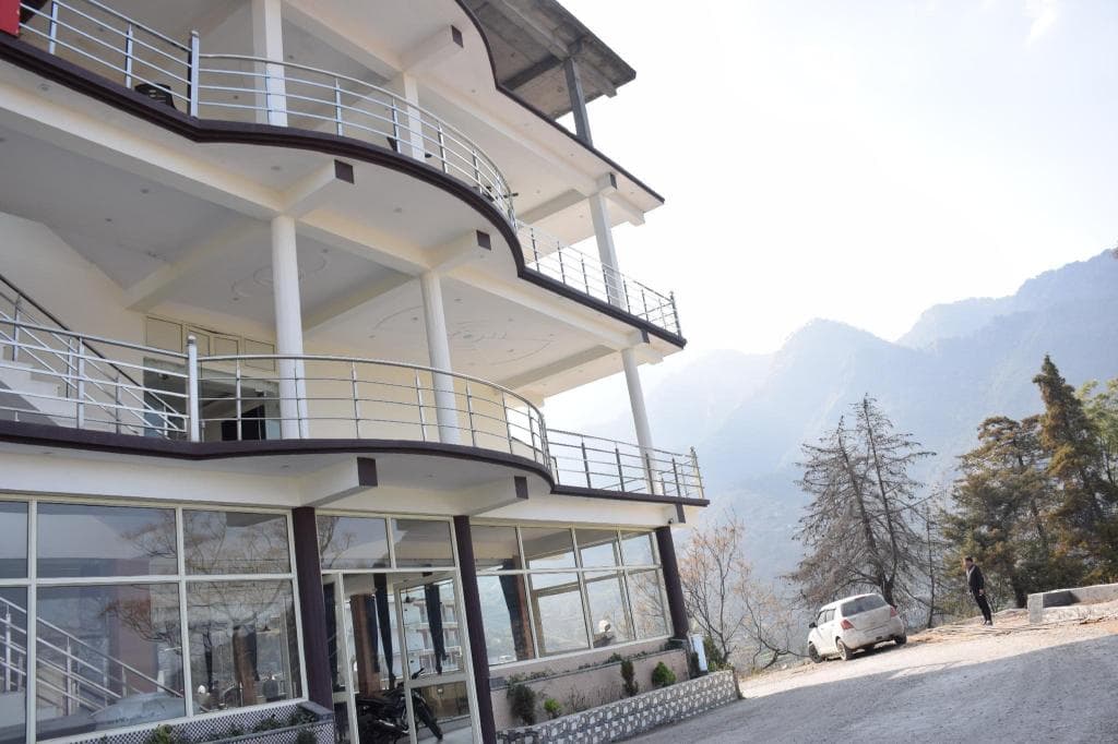 The Kempty Fall Resort (Mussoorie)
