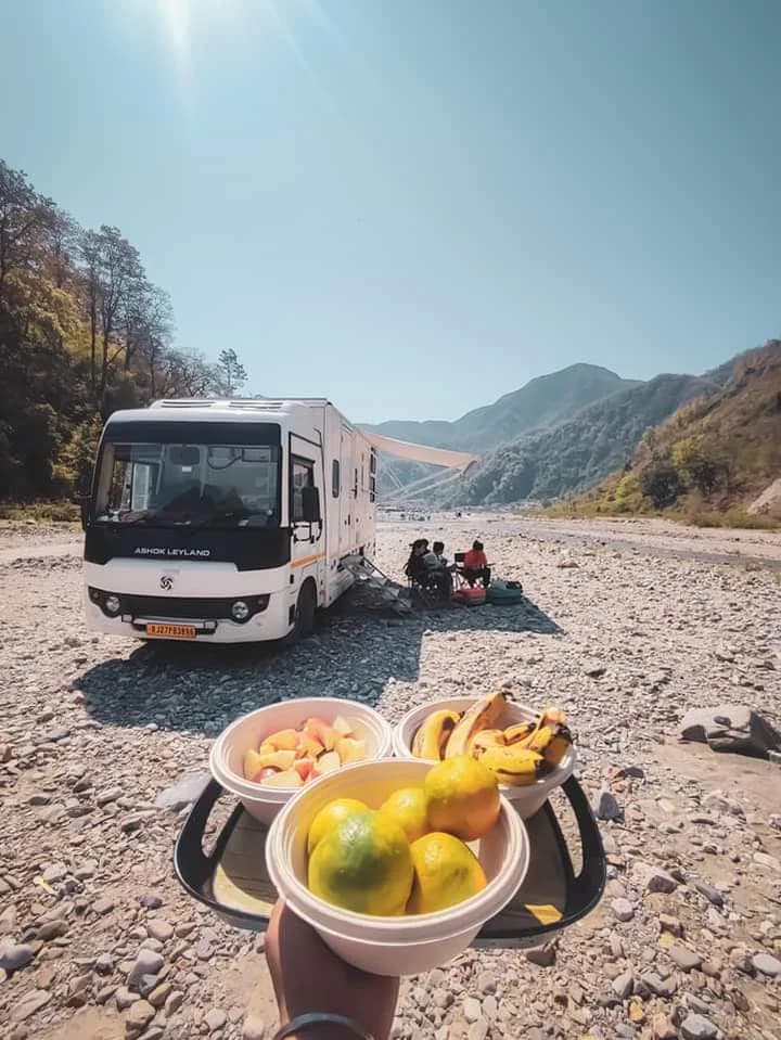 Caravan On Rent (Delhi NCR)