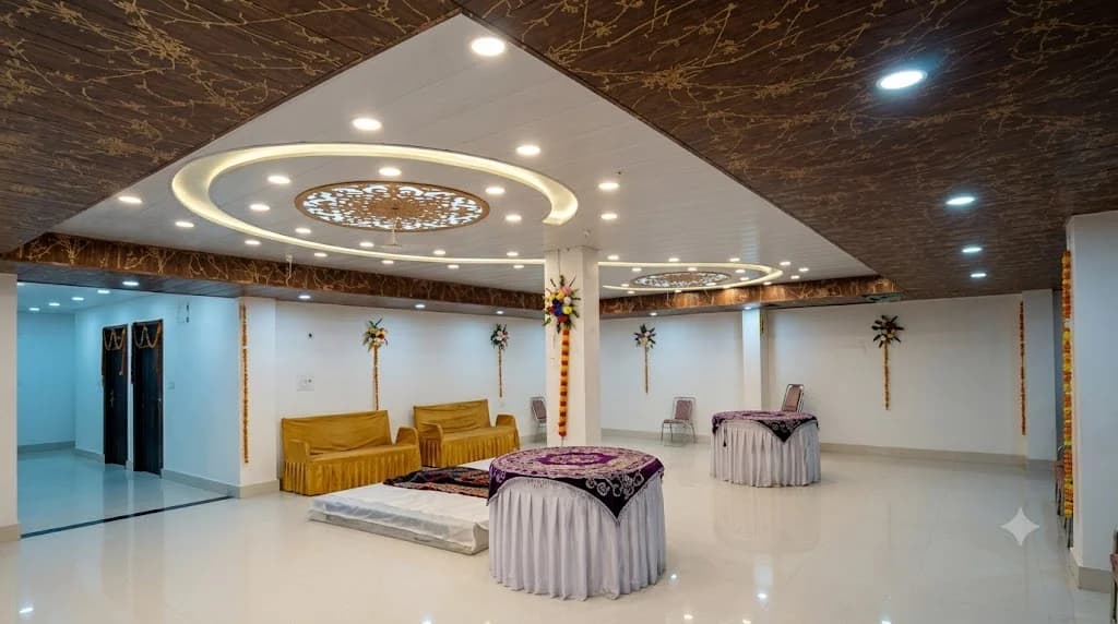 The Royal Sahdeo Venue - Hotel & Banquet hall