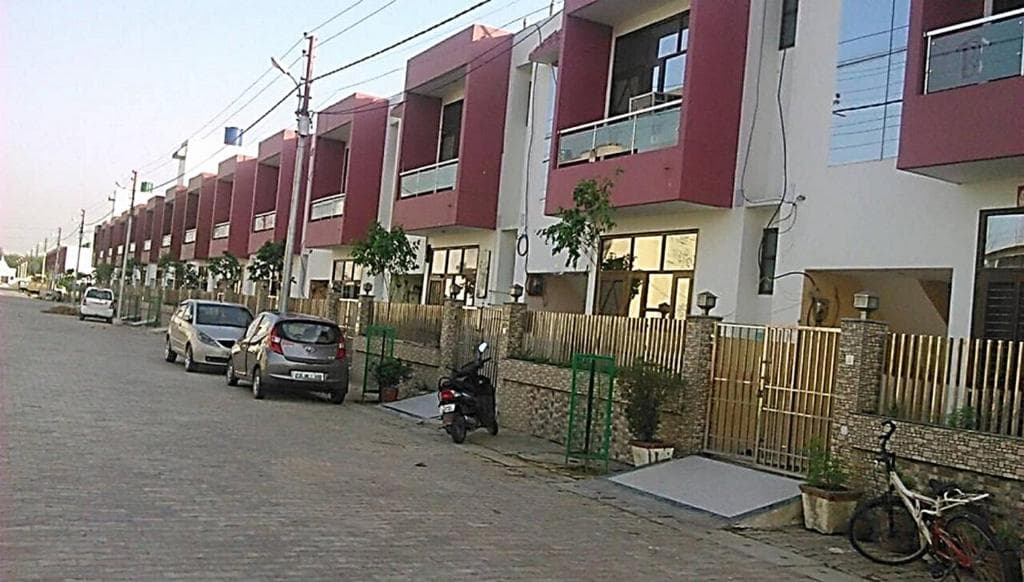 Shri Achyutam Villa